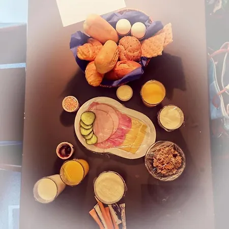 Hotelhuisjes Bed & Breakfast